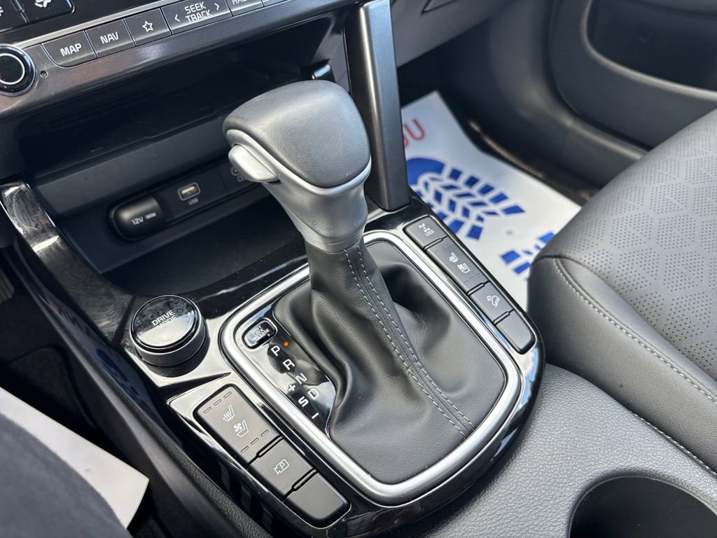 Certified 2024 Kia Seltos SX w/ SX Sunroof Package image 21