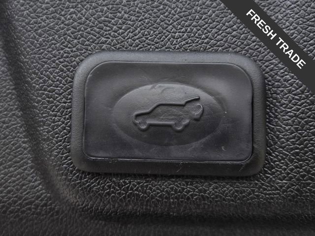 Used 2018 Nissan Pathfinder Platinum w/ Cargo Package FWD image 45