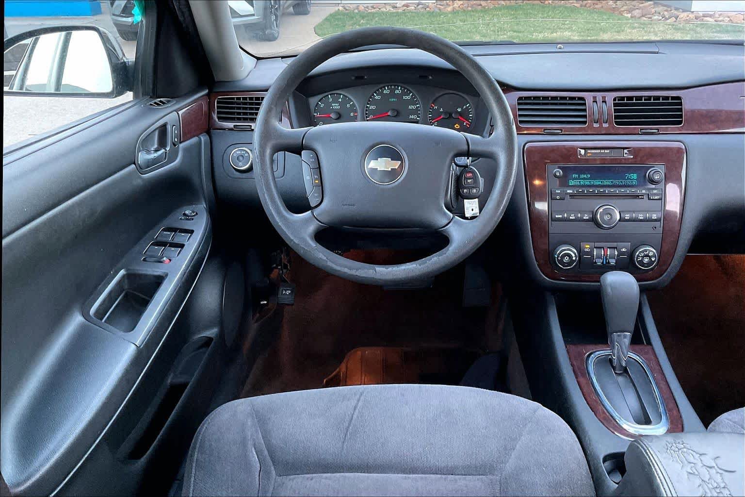 Used 2010 Chevrolet Impala LS FWD image 6