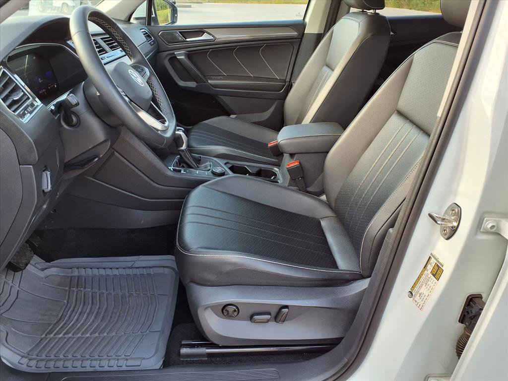 Used 2024 Volkswagen Tiguan Wolfsburg Edition image 26