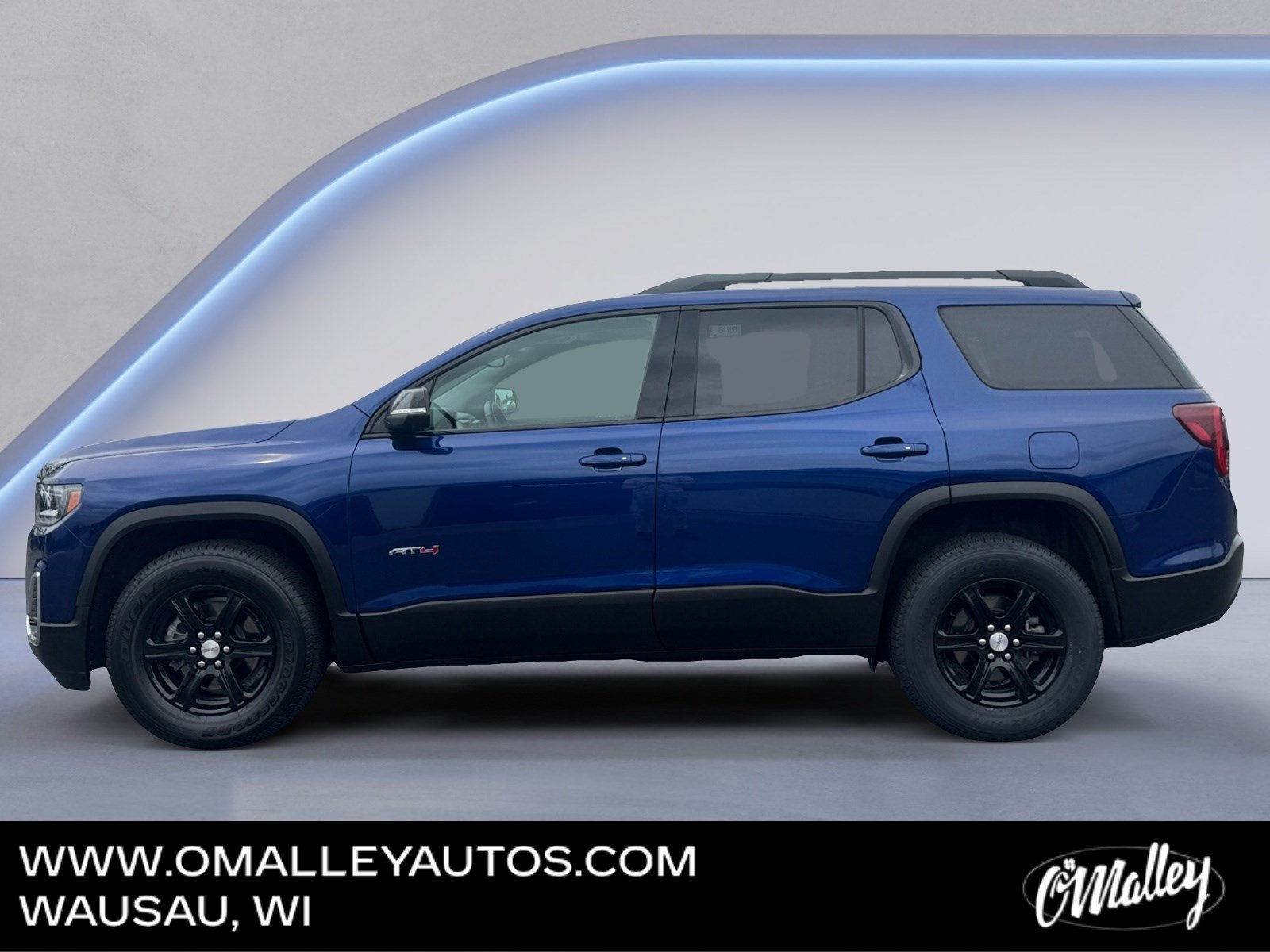 Used 2023 GMC Acadia AT4 w/ Technology Package AWD/4WD image 2