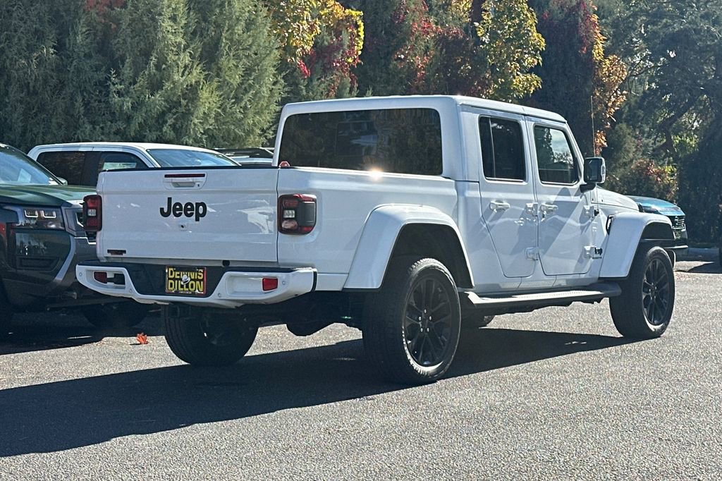 Used 2022 Jeep Gladiator Overland image 4