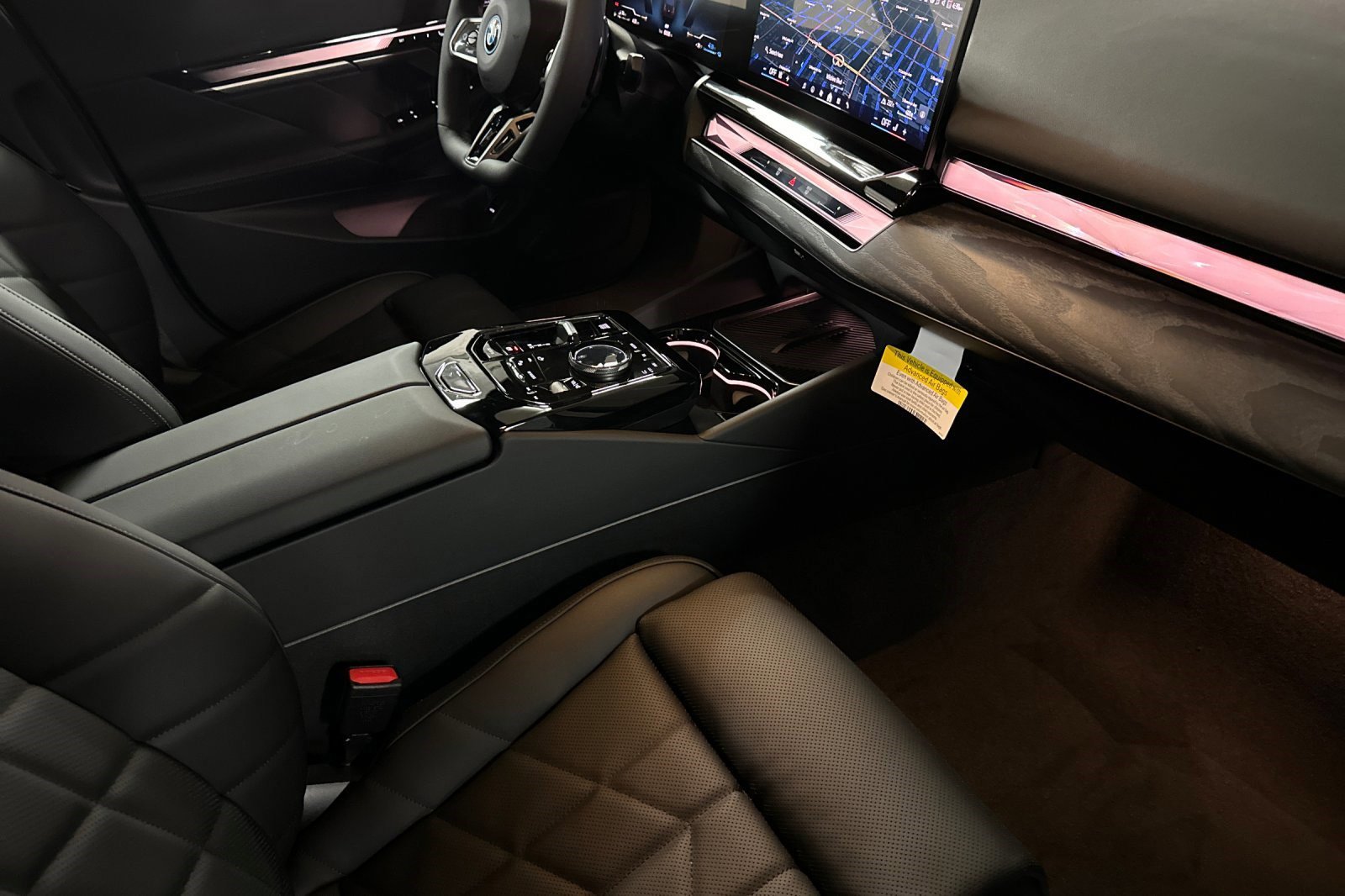 New 2026 BMW 550e xDrive w/ Premium Package image 27