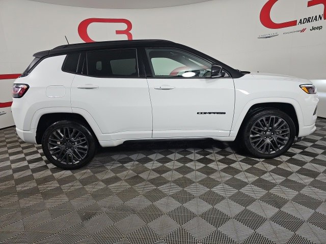 Certified 2024 Jeep Compass Limited w/ High Altitude Package image 8