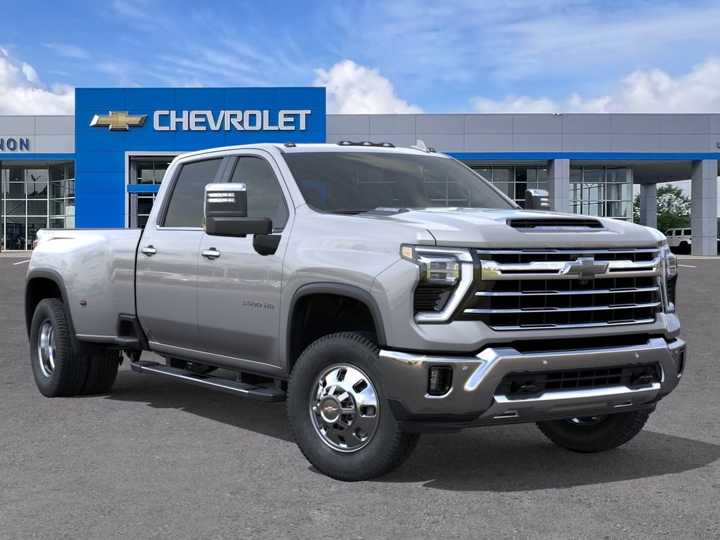 New 2026 Chevrolet Silverado 3500 LTZ w/ LTZ Plus Package AWD/4WD image 7