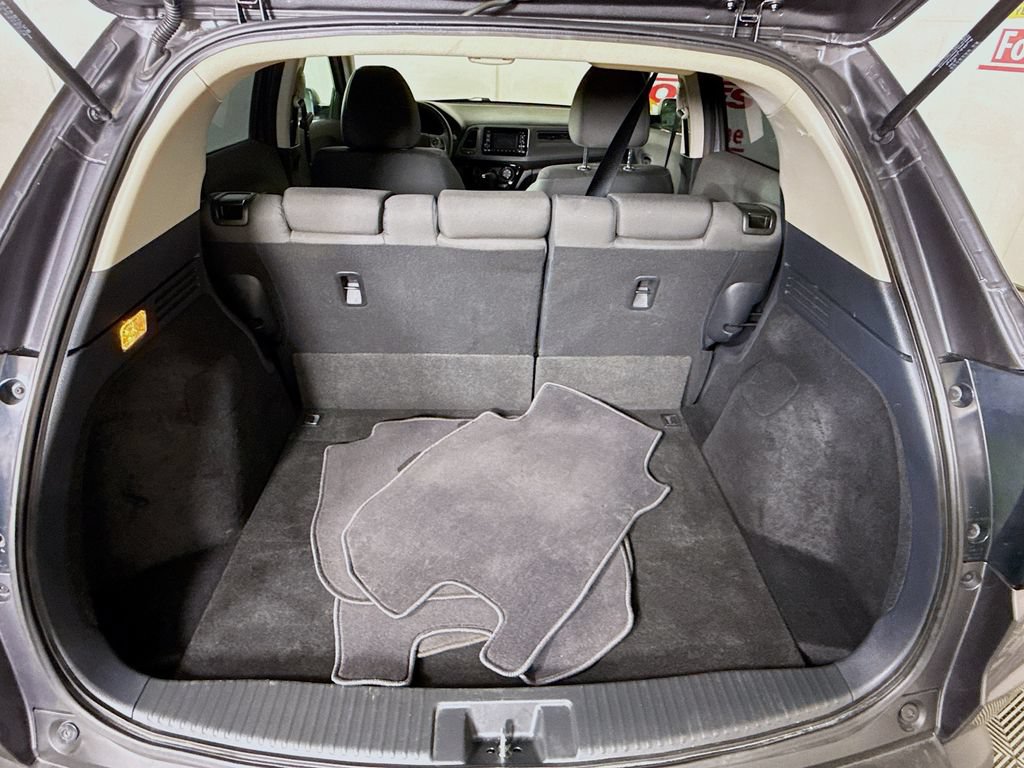 Used 2022 Honda HR-V LX image 26
