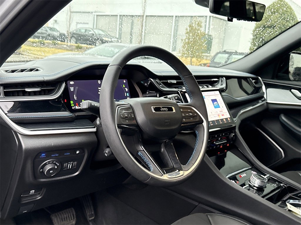 Used 2022 Jeep Grand Cherokee Trailhawk w/ Advanced Protech Group II image 10