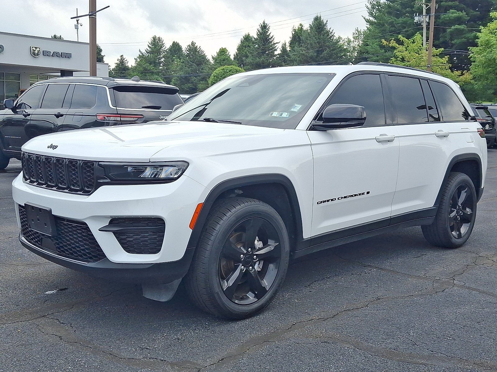 Certified 2023 Jeep Grand Cherokee Altitude