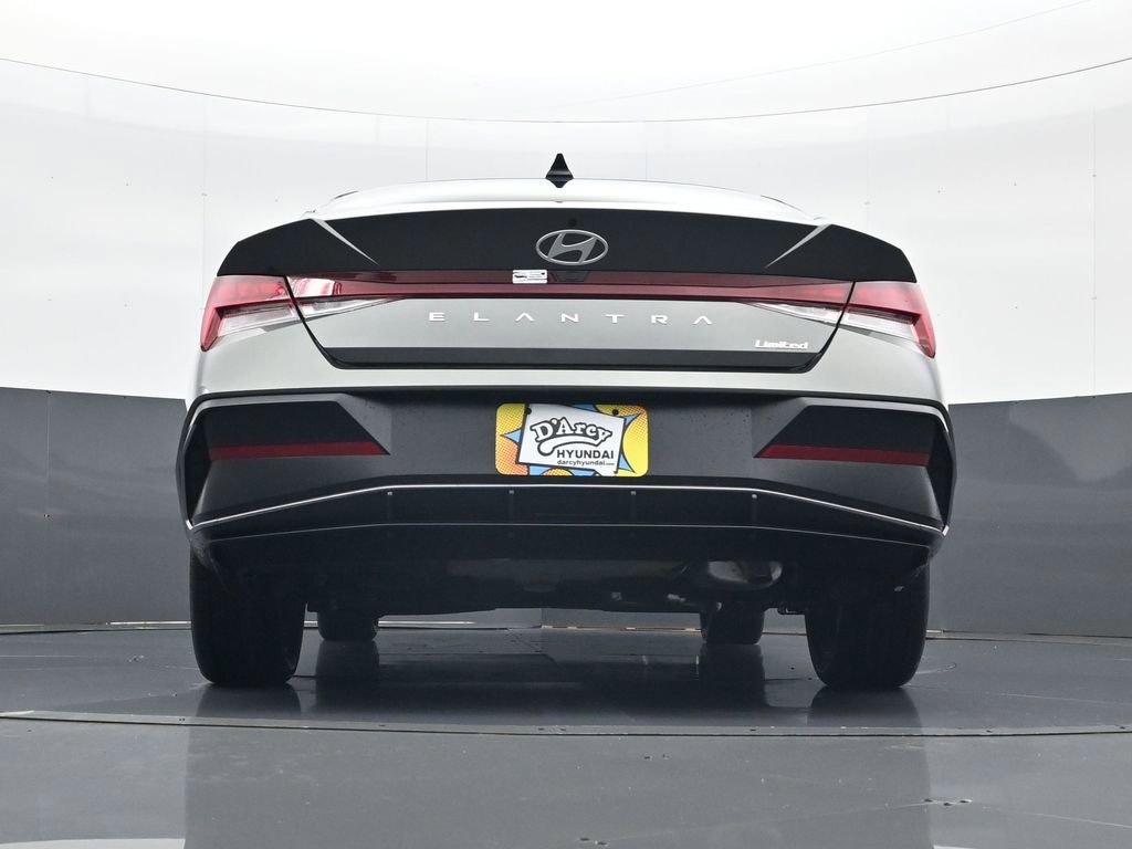 New 2026 Hyundai Elantra Limited FWD image 26
