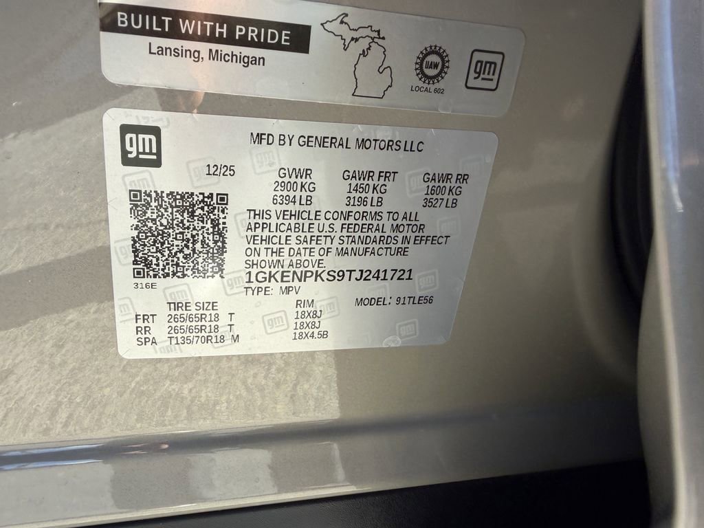 New 2026 GMC Acadia AT4 w/ Luxury Package AWD/4WD image 32
