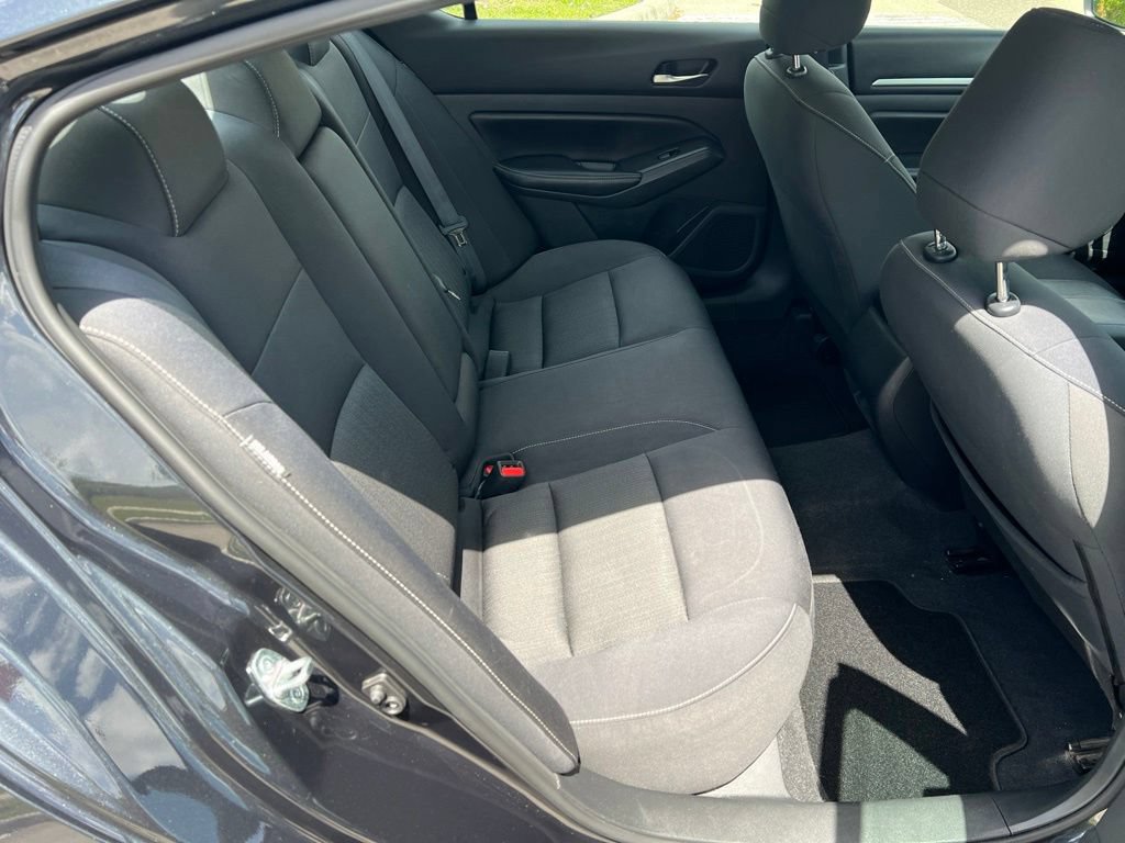 Used 2022 Nissan Altima 2.5 SV FWD image 15