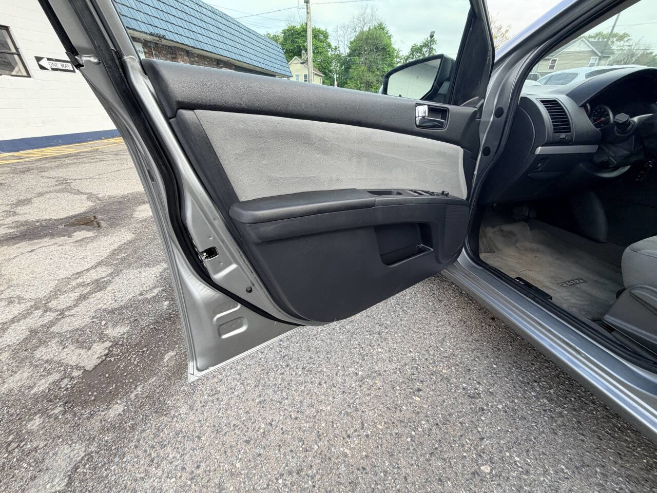 Used 2011 Nissan Sentra 2.0 S FWD image 29