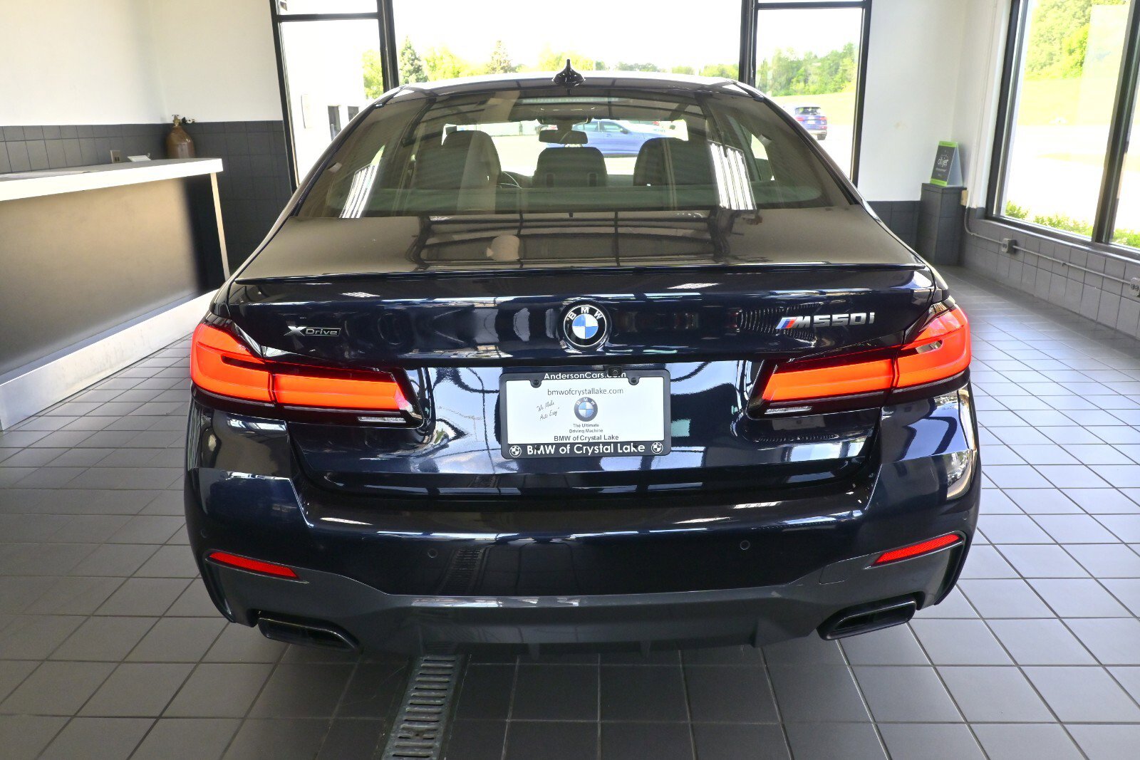Used 2023 BMW M550i xDrive w/ Executive Package image 3