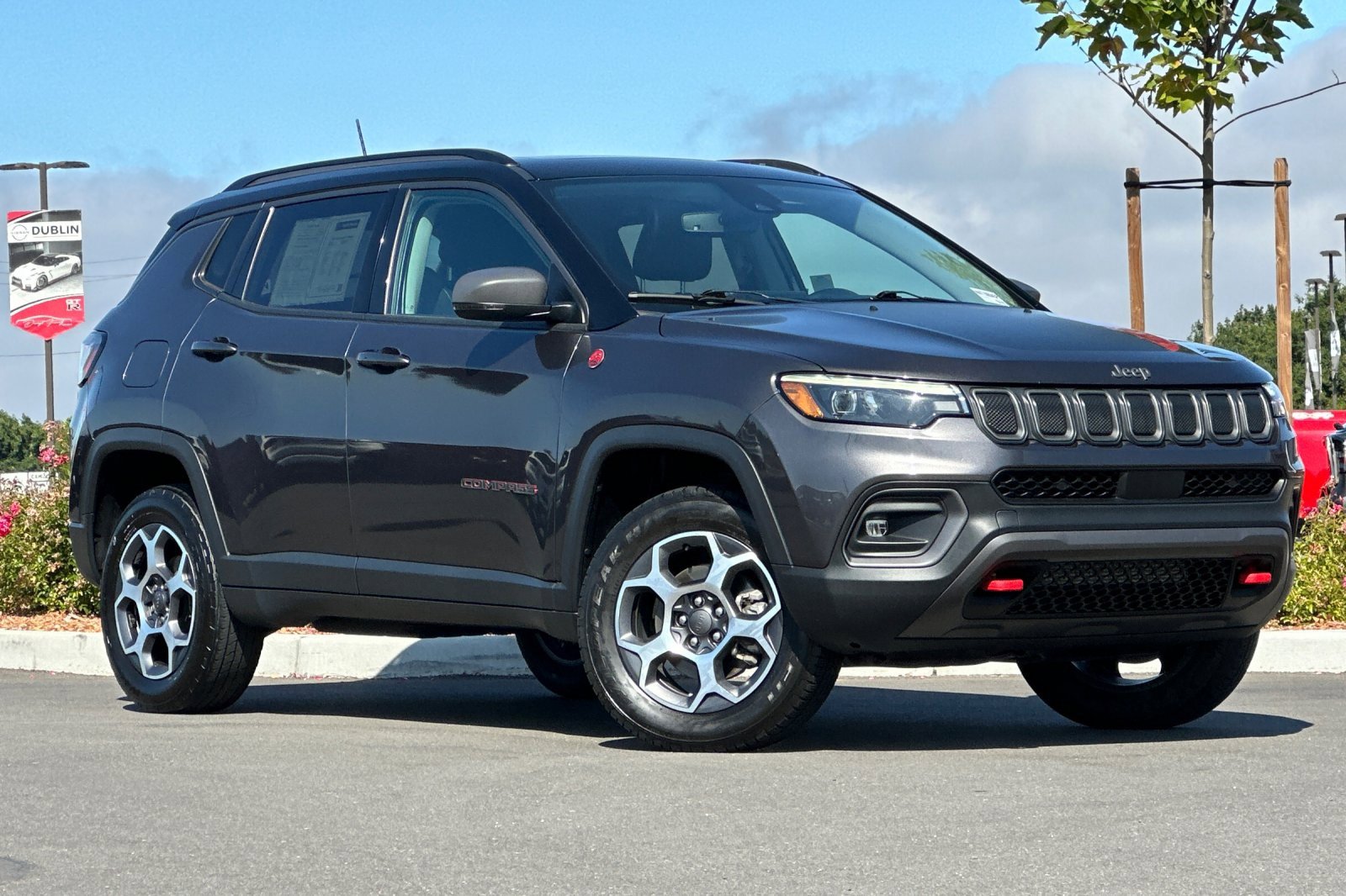 Used 2022 Jeep Compass Trailhawk w/ Trailhawk Elite Group