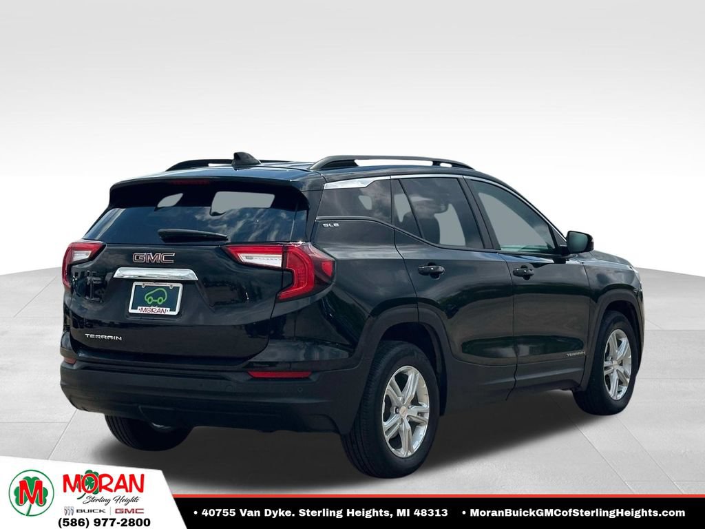 Certified 2023 GMC Terrain SLE w/ Driver Convenience Package FWD image 4