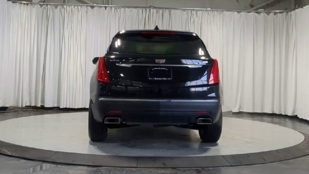 Used 2018 Cadillac XT5 Luxury w/ LPO, Wheel Lock Package image 9