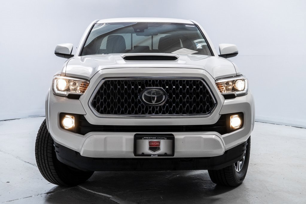 Used 2019 Toyota Tacoma 4x4 Double Cab image 10