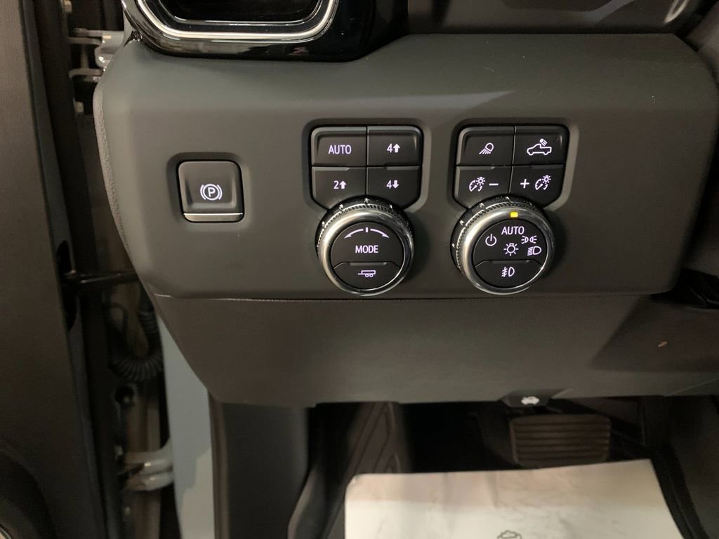 Used 2024 GMC Sierra 1500 Denali w/ Technology Package image 33