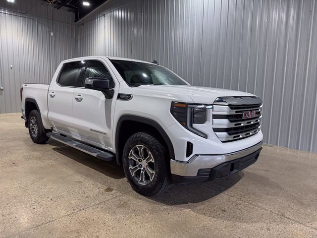 Used 2023 GMC Sierra 1500 SLE AWD/4WD image 8