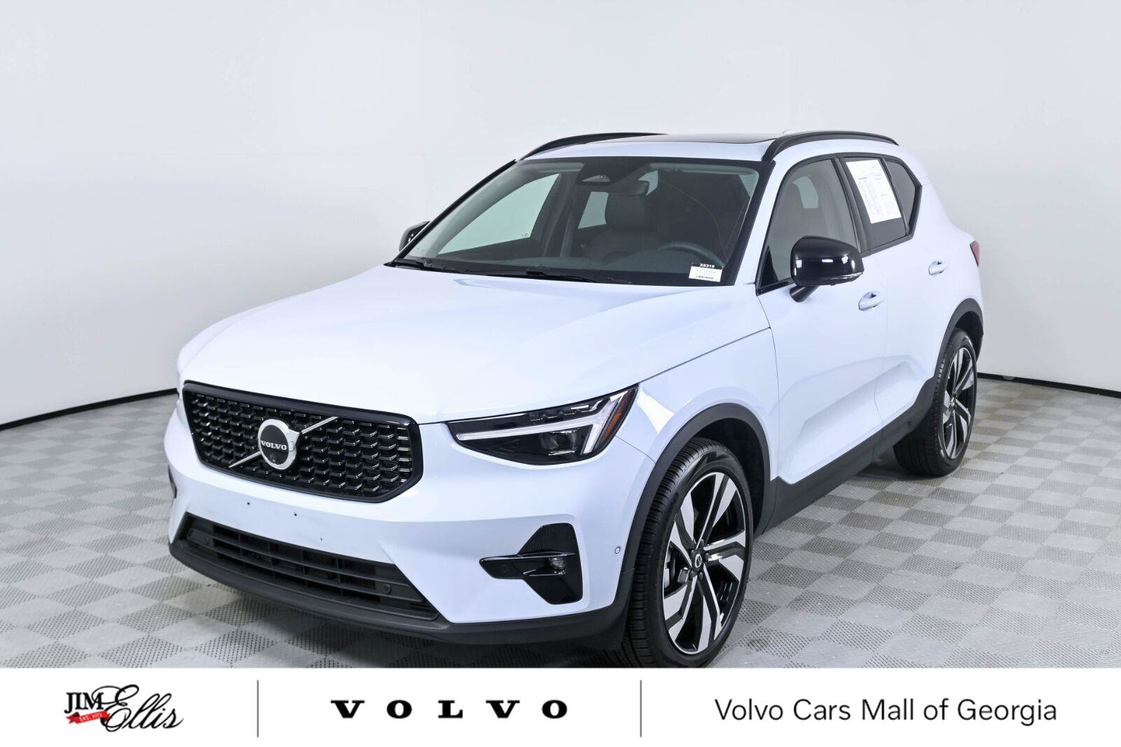 Certified 2026 Volvo XC40 B5 Plus