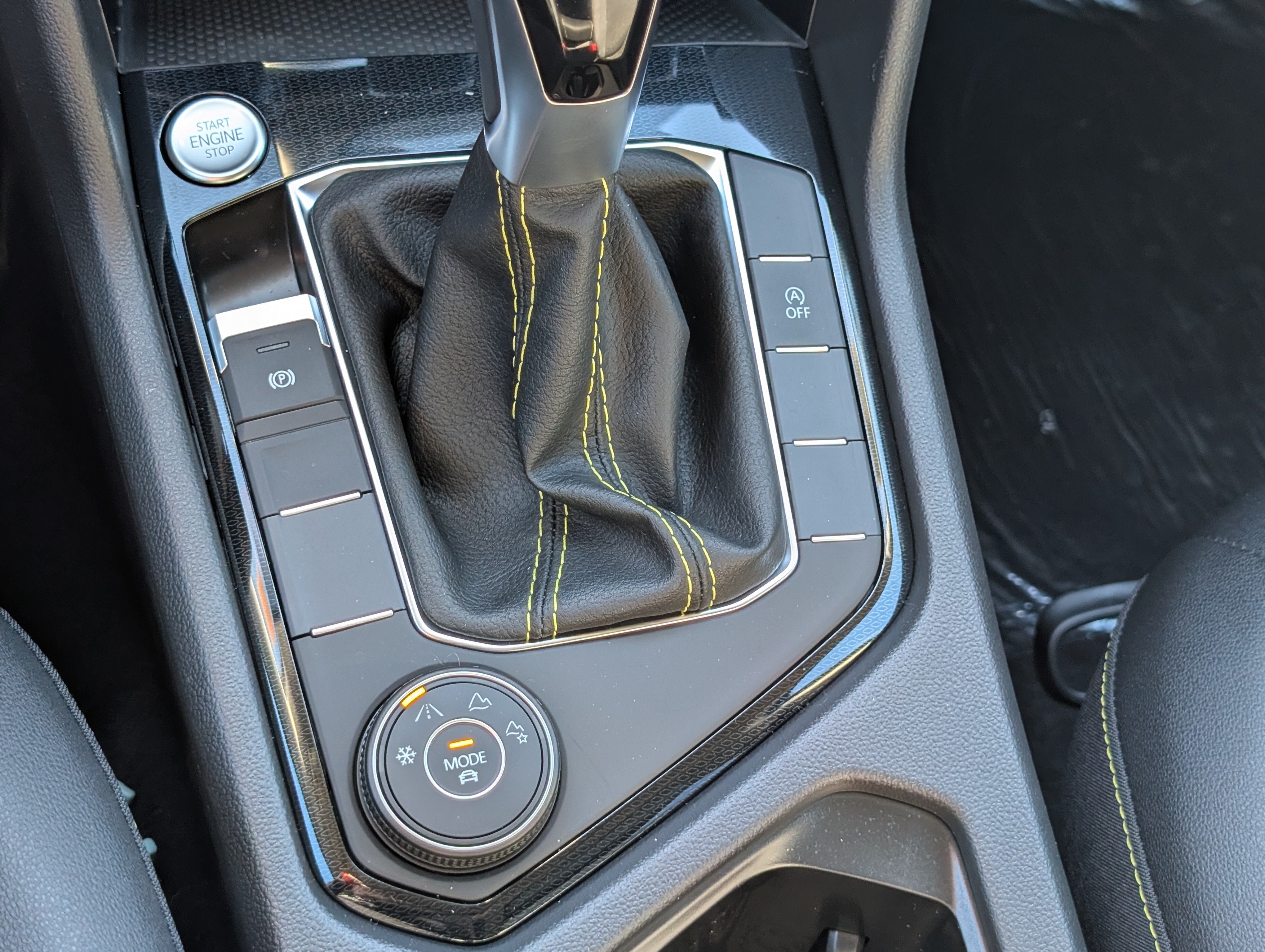 New 2027 Volkswagen Taos Sport AWD/4WD image 19