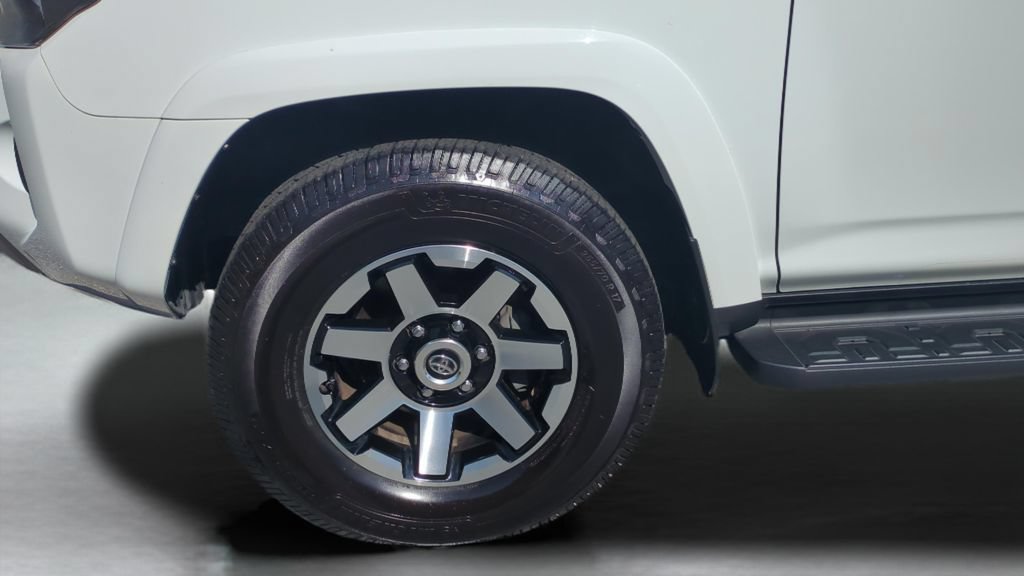 Used 2023 Toyota 4Runner TRD Off-Road Premium AWD/4WD image 26