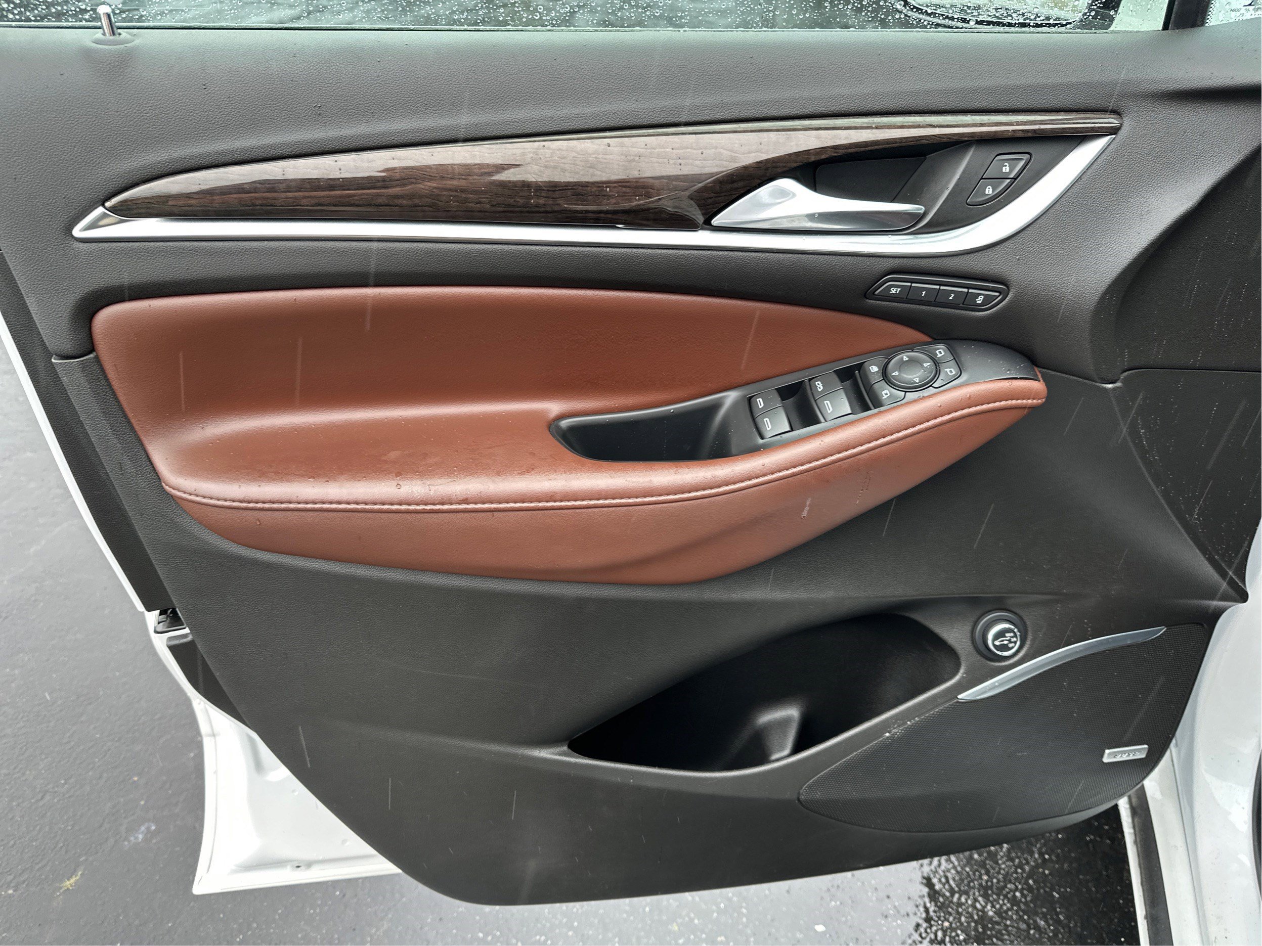 Used 2021 Buick Enclave Avenir w/ Avenir Technology Package AWD/4WD image 21