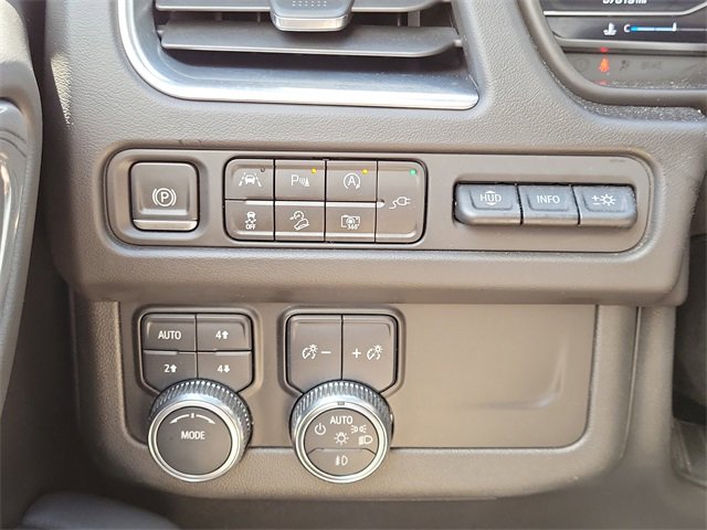 Used 2022 GMC Yukon AT4 w/ Technology Package image 29