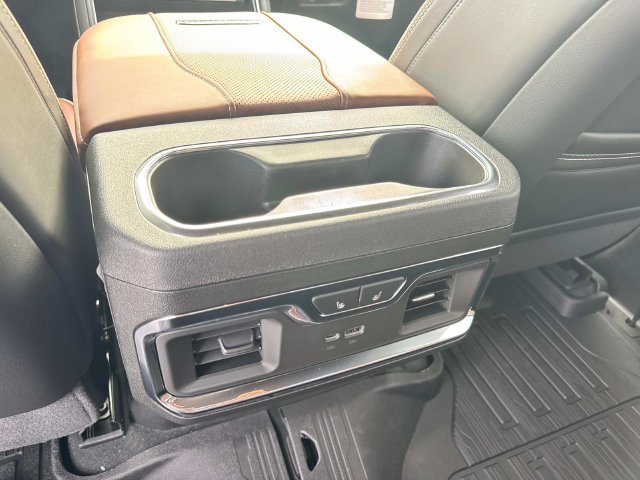 New 2026 GMC Sierra 2500 Denali Ultimate w/ Max Trailering Package AWD/4WD image 18