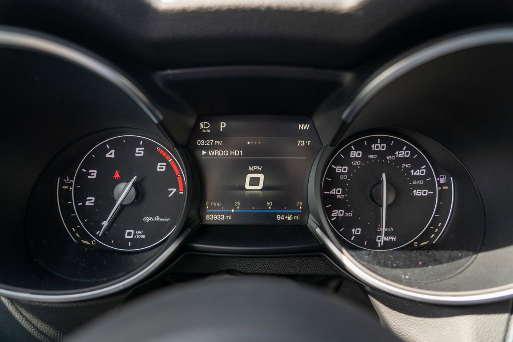 Used 2018 Alfa Romeo Stelvio AWD image 23