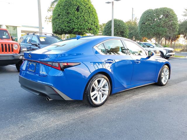 Used 2024 Lexus IS 300 w/ Comfort Package RWD image 6