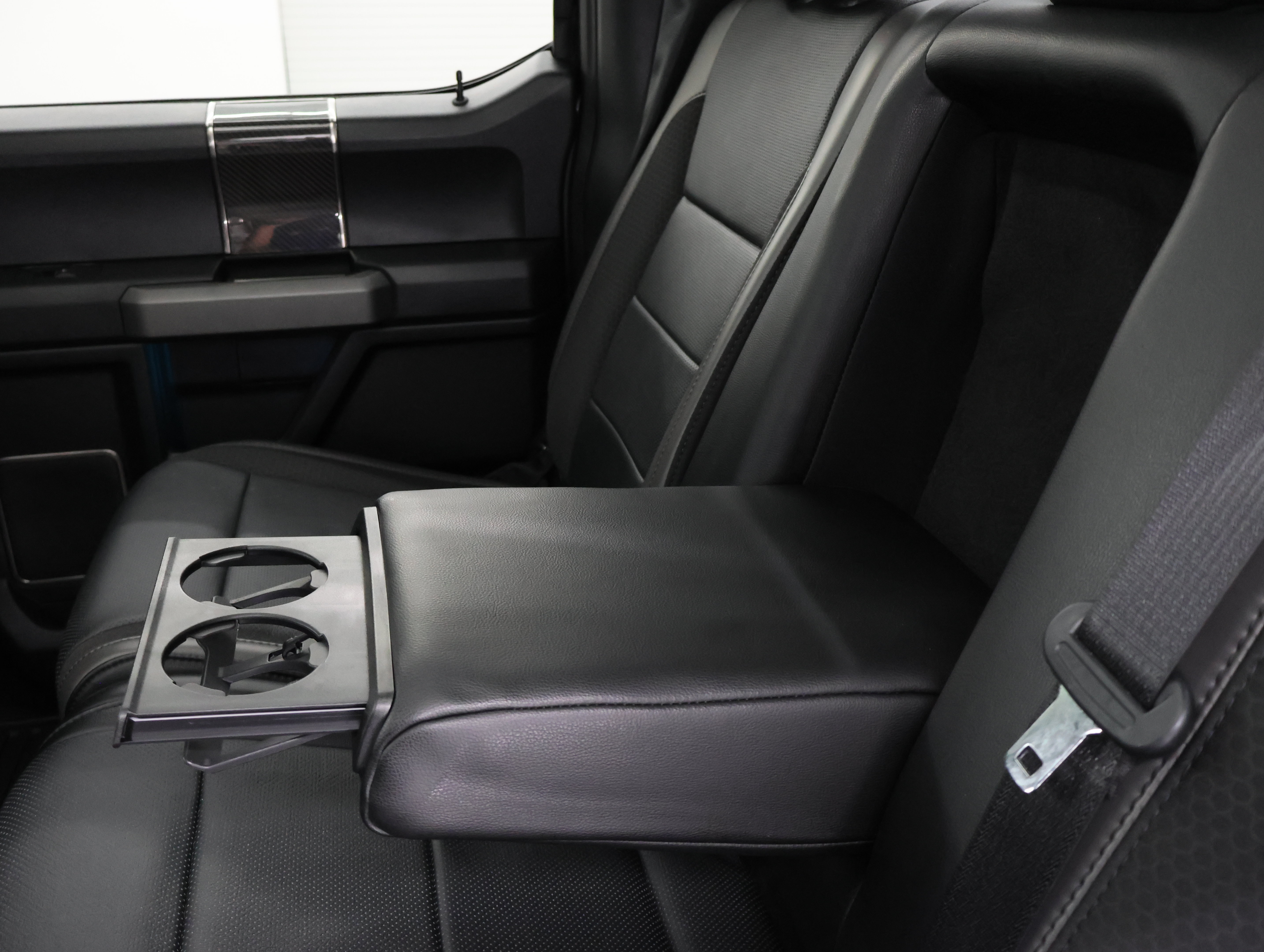 Used 2019 Ford F150 Raptor w/ Equipment Group 802A Luxury AWD/4WD image 39
