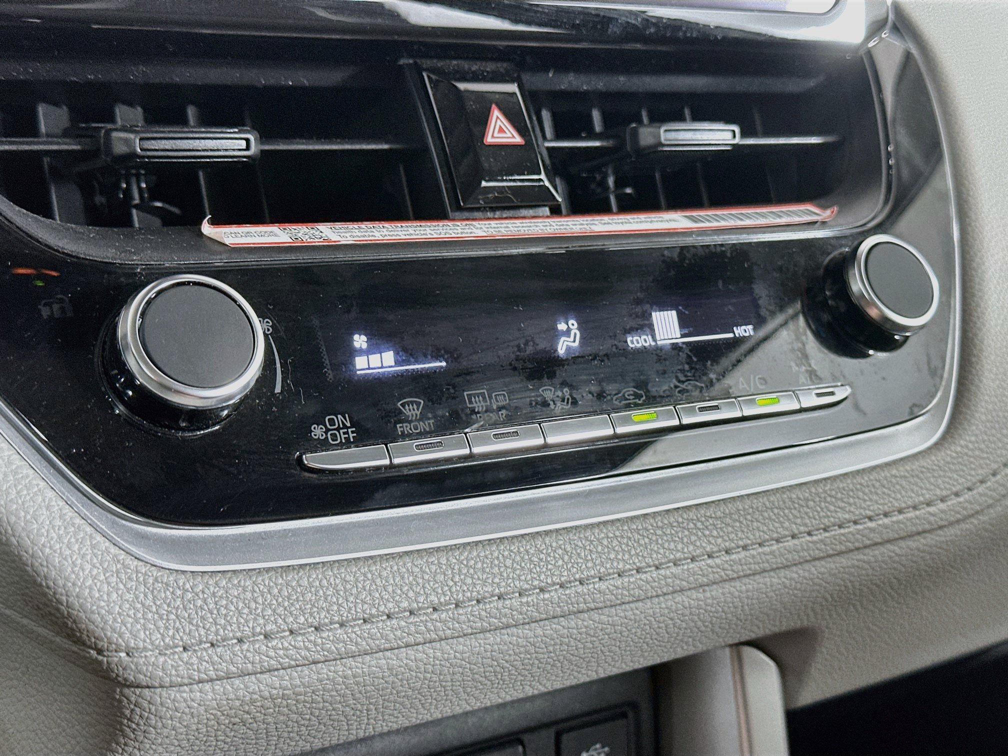 Used 2025 Toyota Corolla Cross L FWD image 24