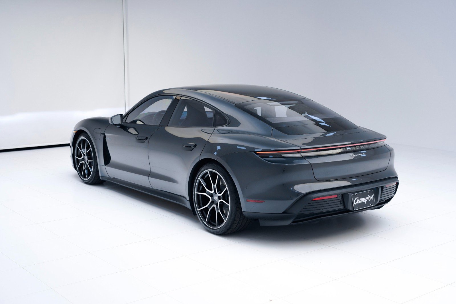 New 2026 Porsche Taycan image 3