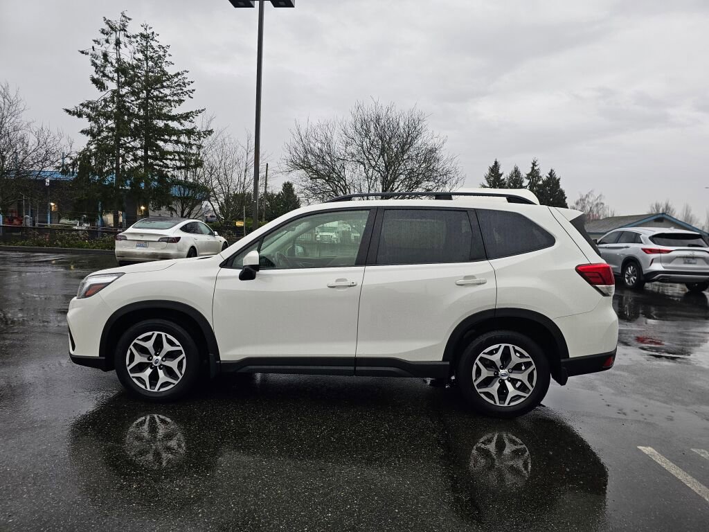 Used 2020 Subaru Forester Premium image 4