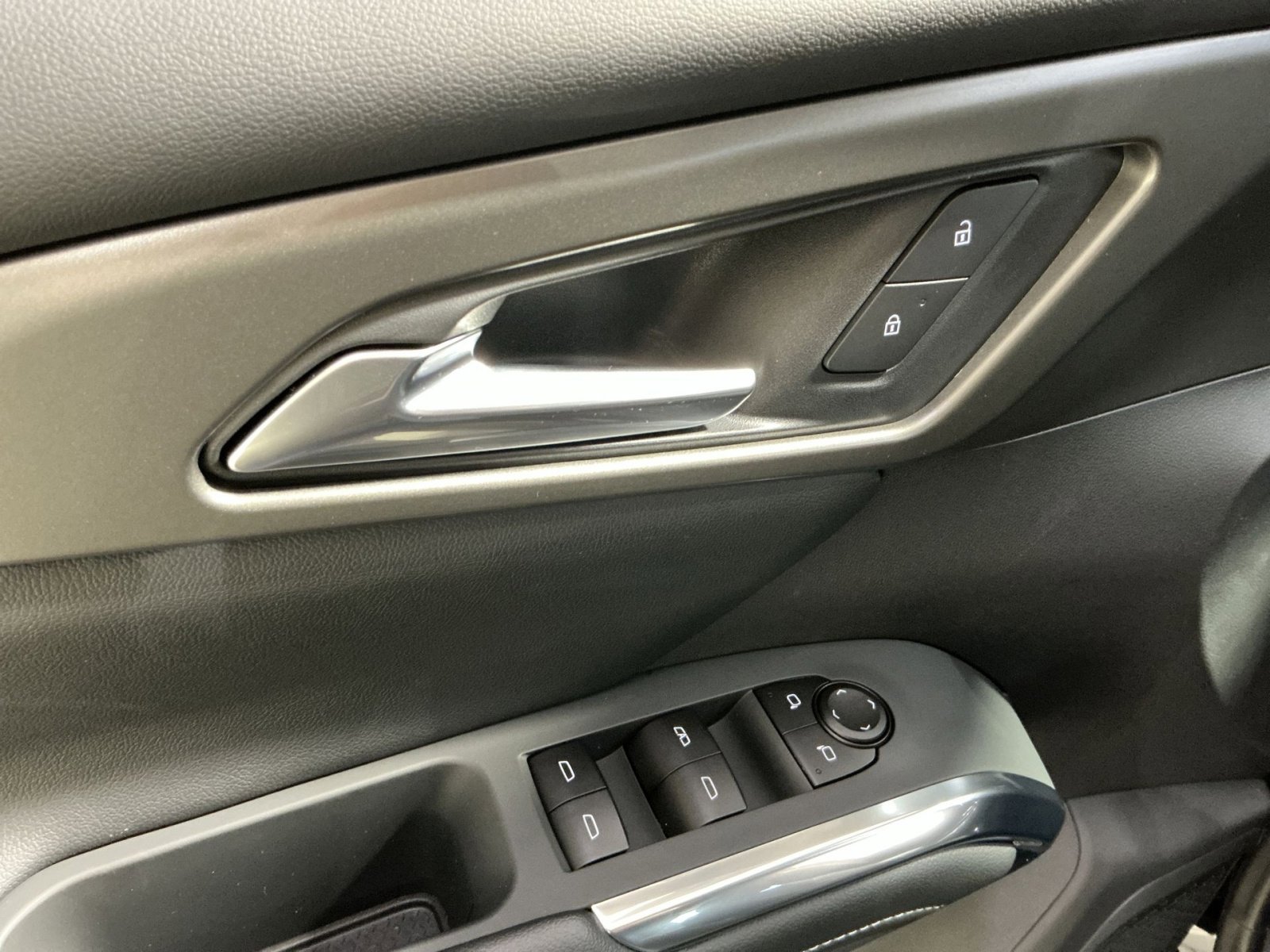 New 2026 Chevrolet Traverse LT image 23