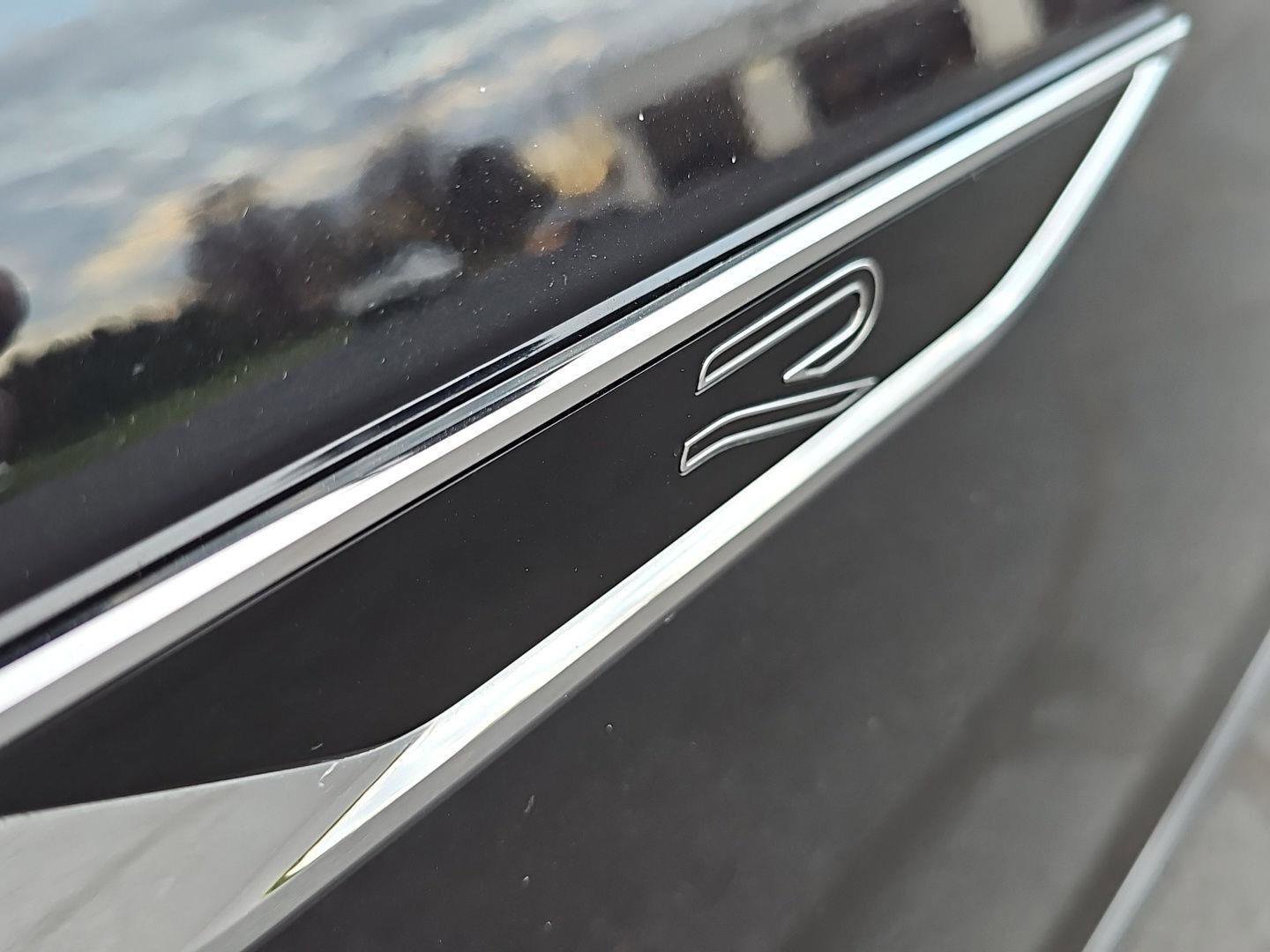 Used 2025 Volkswagen Atlas SEL Premium R-Line image 37