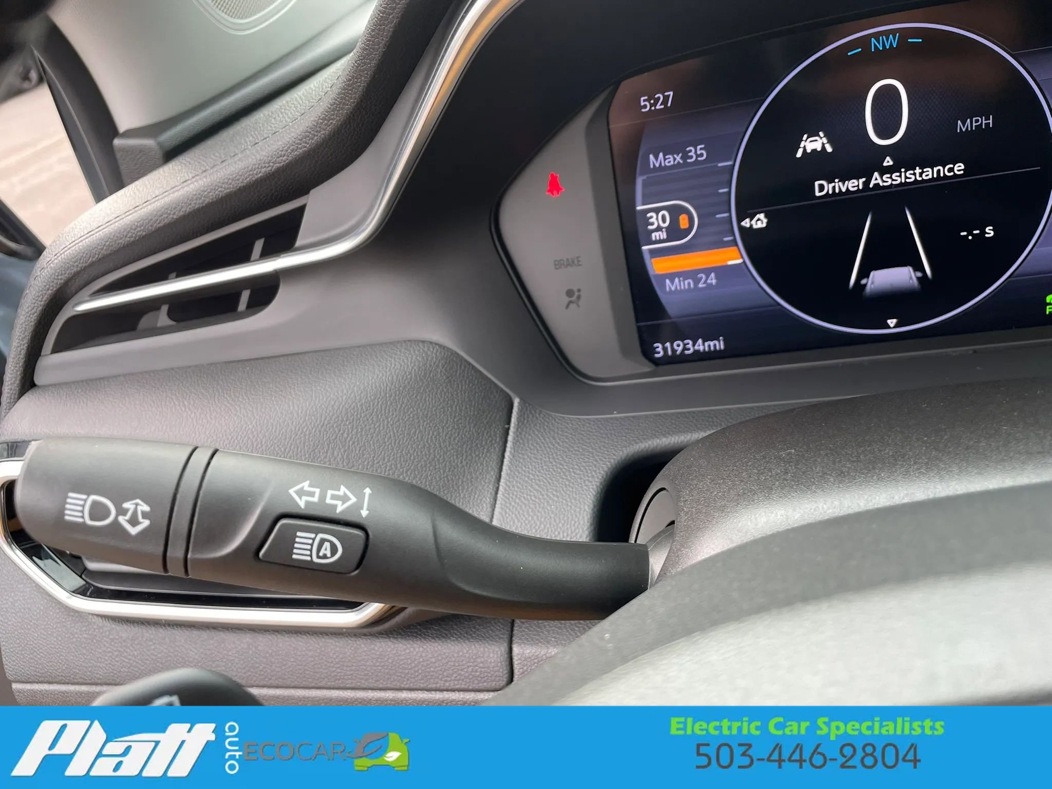 Used 2022 Chevrolet Bolt EUV LT w/ Comfort Package FWD image 33