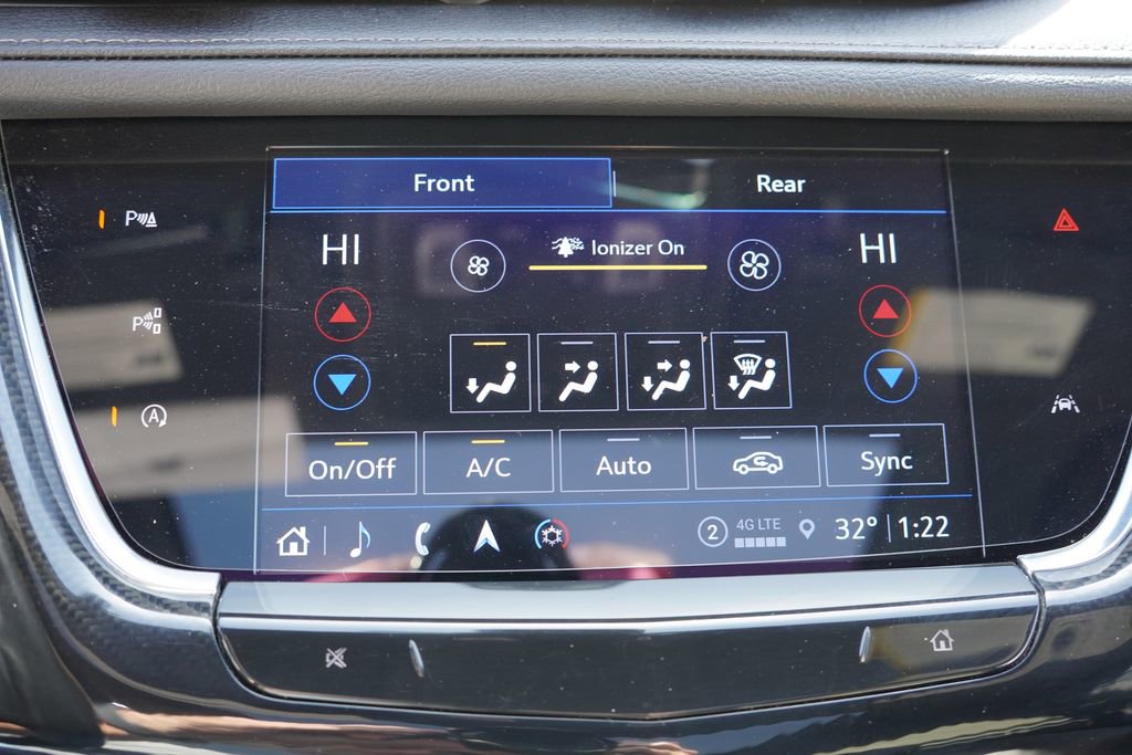 Used 2022 Cadillac XT6 Sport w/ Technology Package image 31