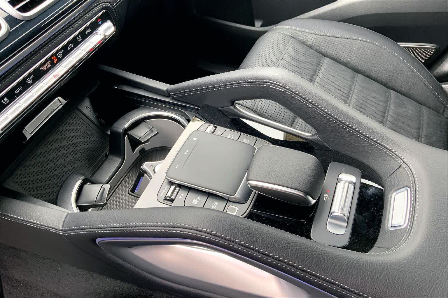 New 2026 Mercedes-Benz GLS 580 4MATIC image 11