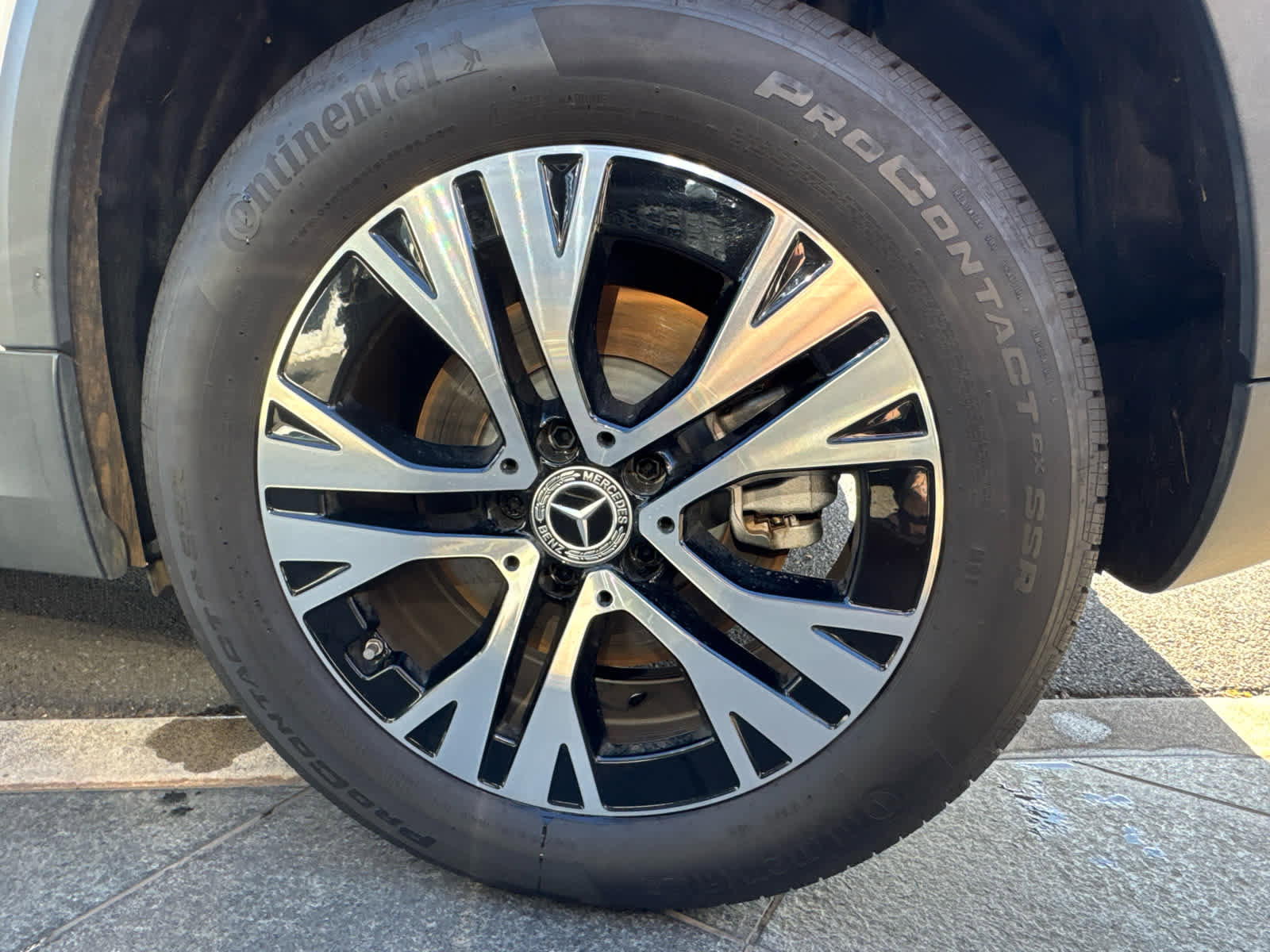 Used 2025 Mercedes-Benz GLA 250 4MATIC image 11