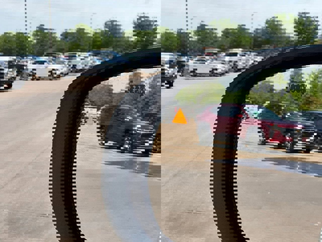 Used 2025 Jeep Compass Latitude image 19