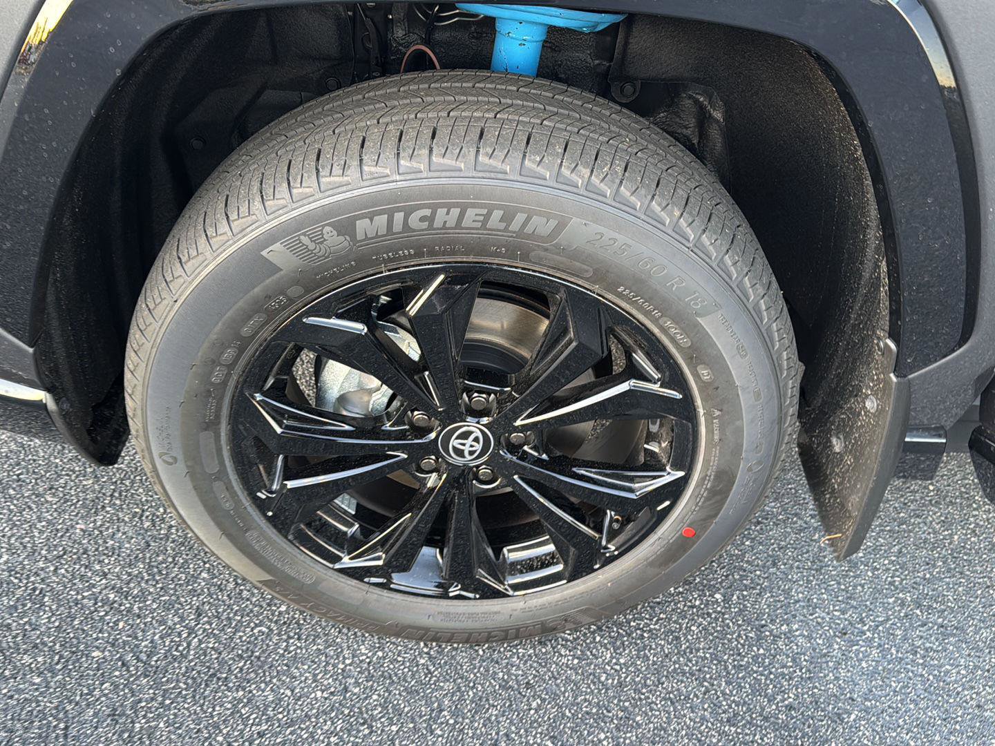 New 2025 Toyota RAV4 XSE image 33