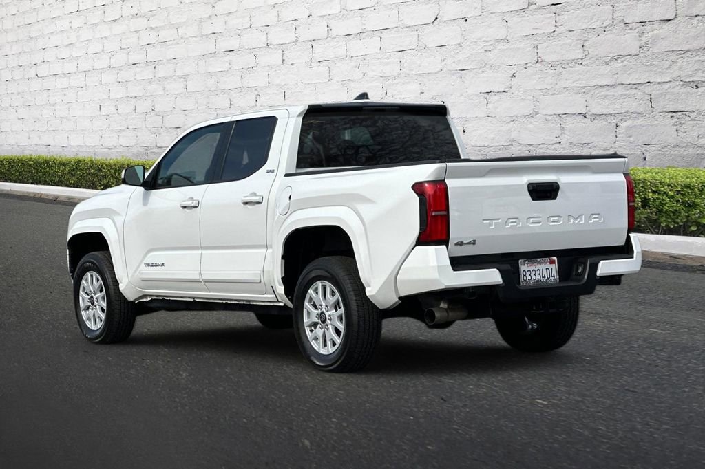 Used 2025 Toyota Tacoma SR5 image 6