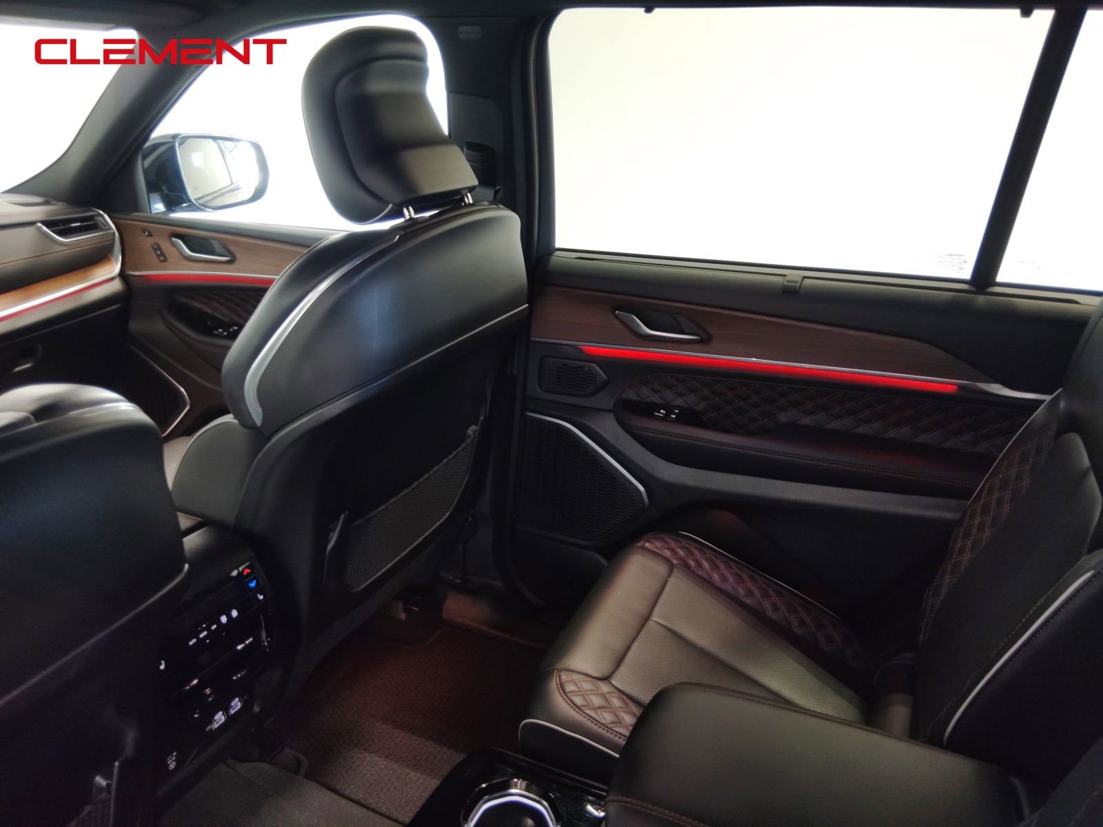 Used 2022 Jeep Grand Cherokee L Summit w/ Advanced Protech Group IV image 38