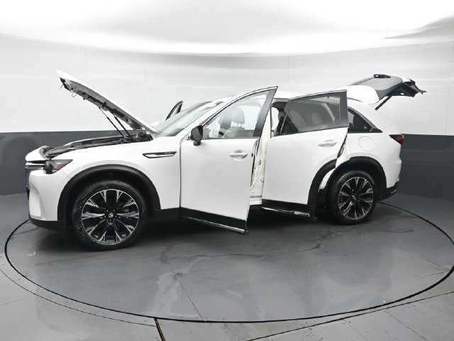 Certified 2024 MAZDA CX-90 Plug-In Hybrid w/ Premium Plus AWD/4WD image 47