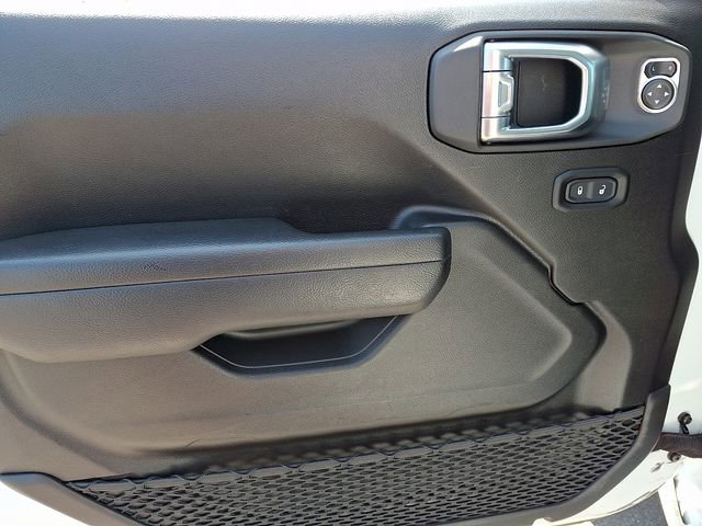 Used 2025 Jeep Wrangler Sport S image 12