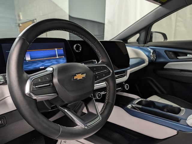 Certified 2026 Chevrolet Equinox EV LT w/ Convenience Package II AWD/4WD image 17