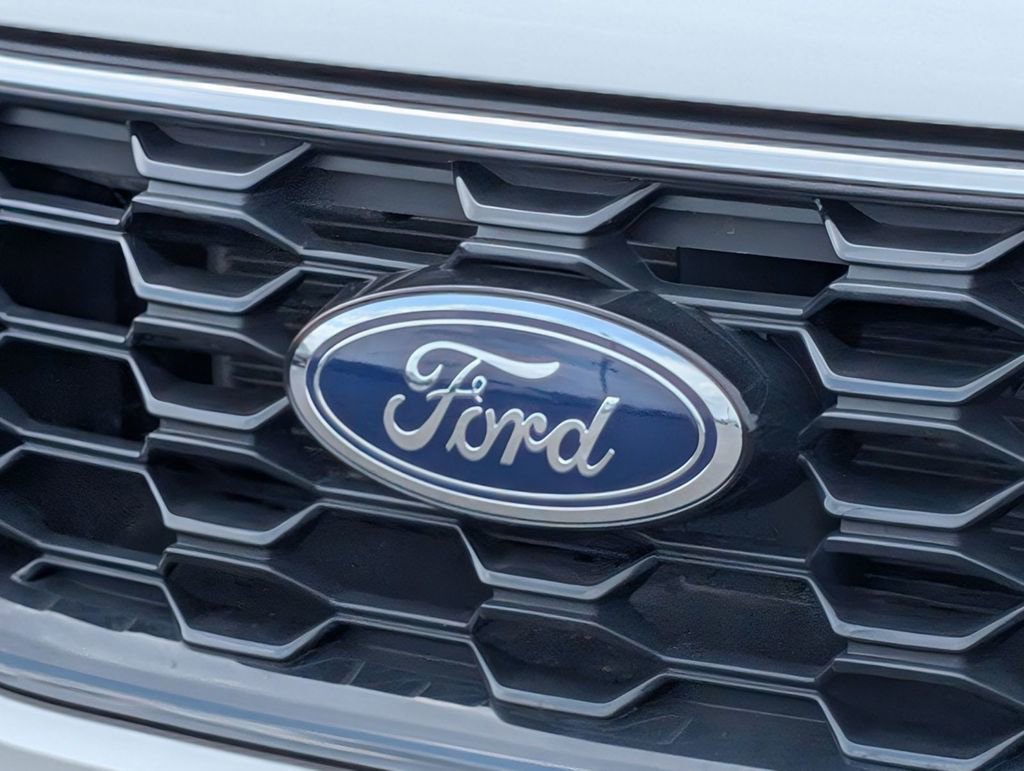 New 2026 Ford Escape ST-Line w/ Cold Weather Package image 11