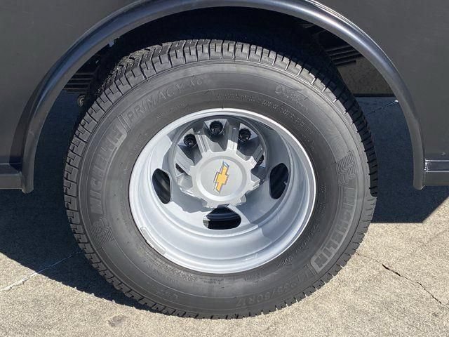 New 2026 Chevrolet Silverado 3500 W/T w/ WT Convenience Package AWD/4WD image 21